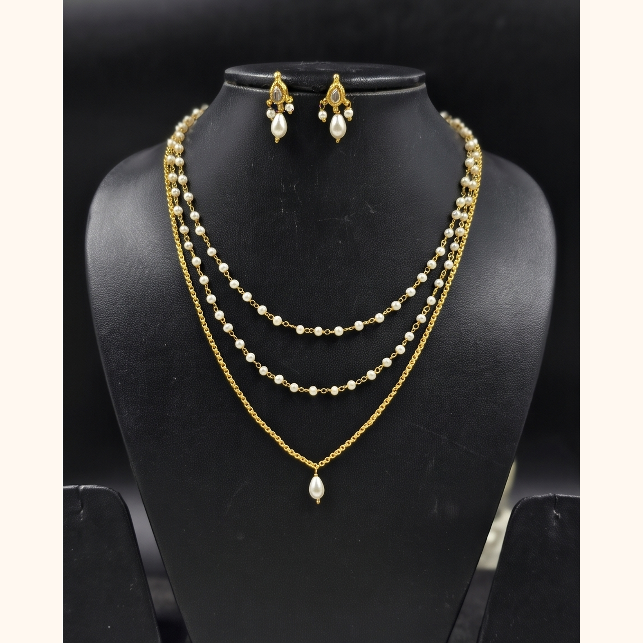 Roma Jadau Pearl Necklace