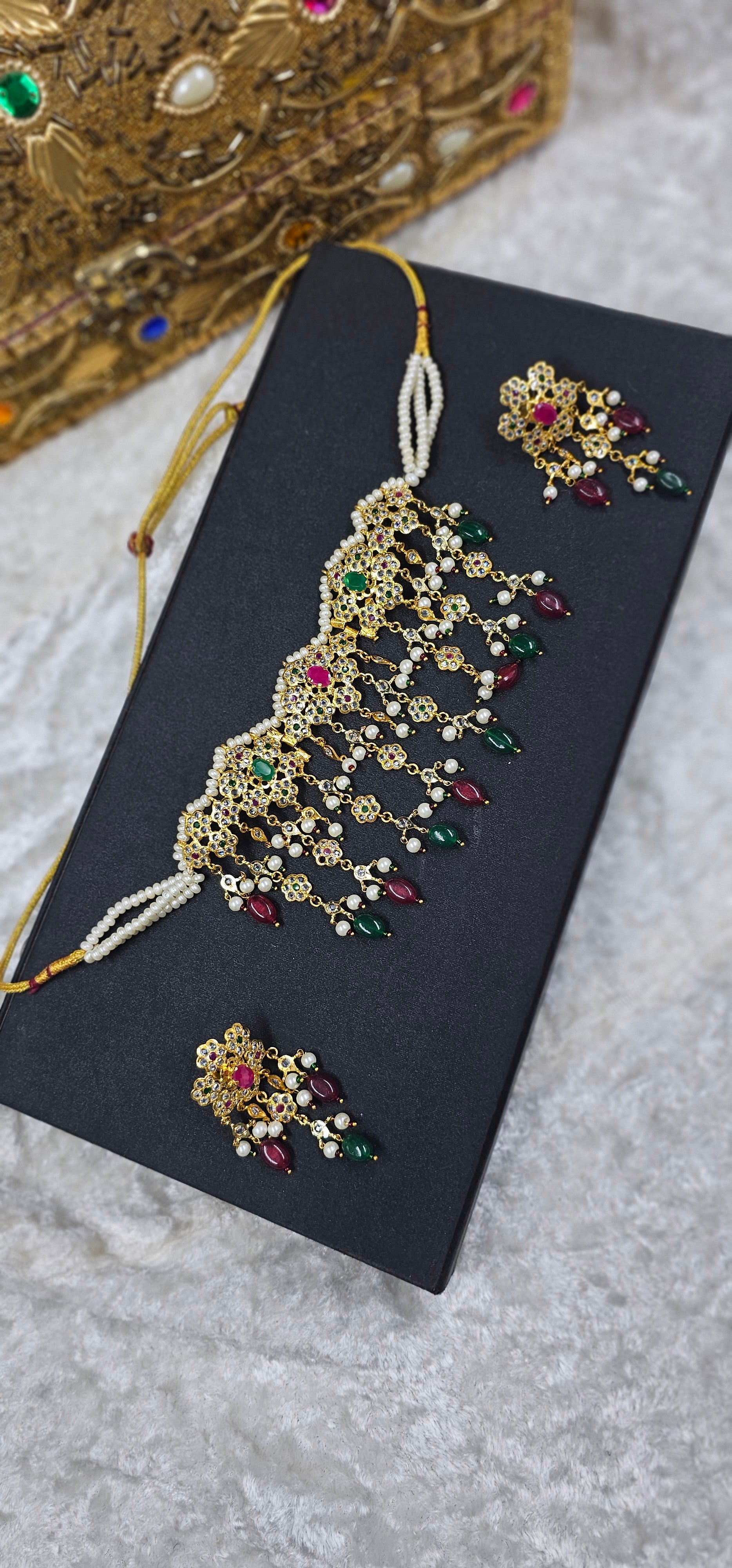 Fazeen Choker Jadau Jewellery Set In Multi