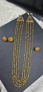 Swarna Chandan Haar With Studs And Adjustable Fingerring