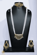 Kinza Bridal Set in Real Emerald and Pearls