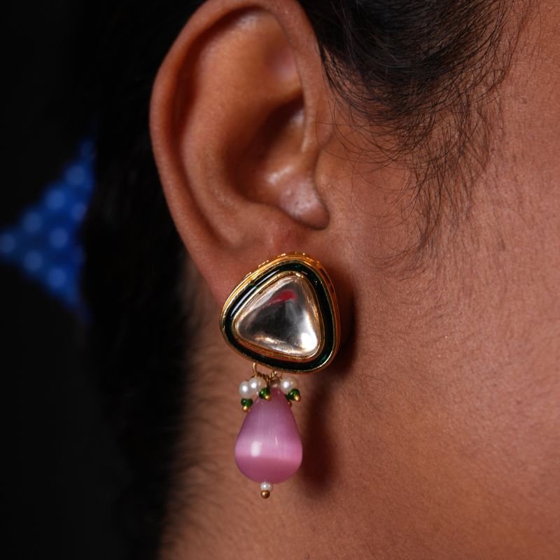Avni Kundan Studs