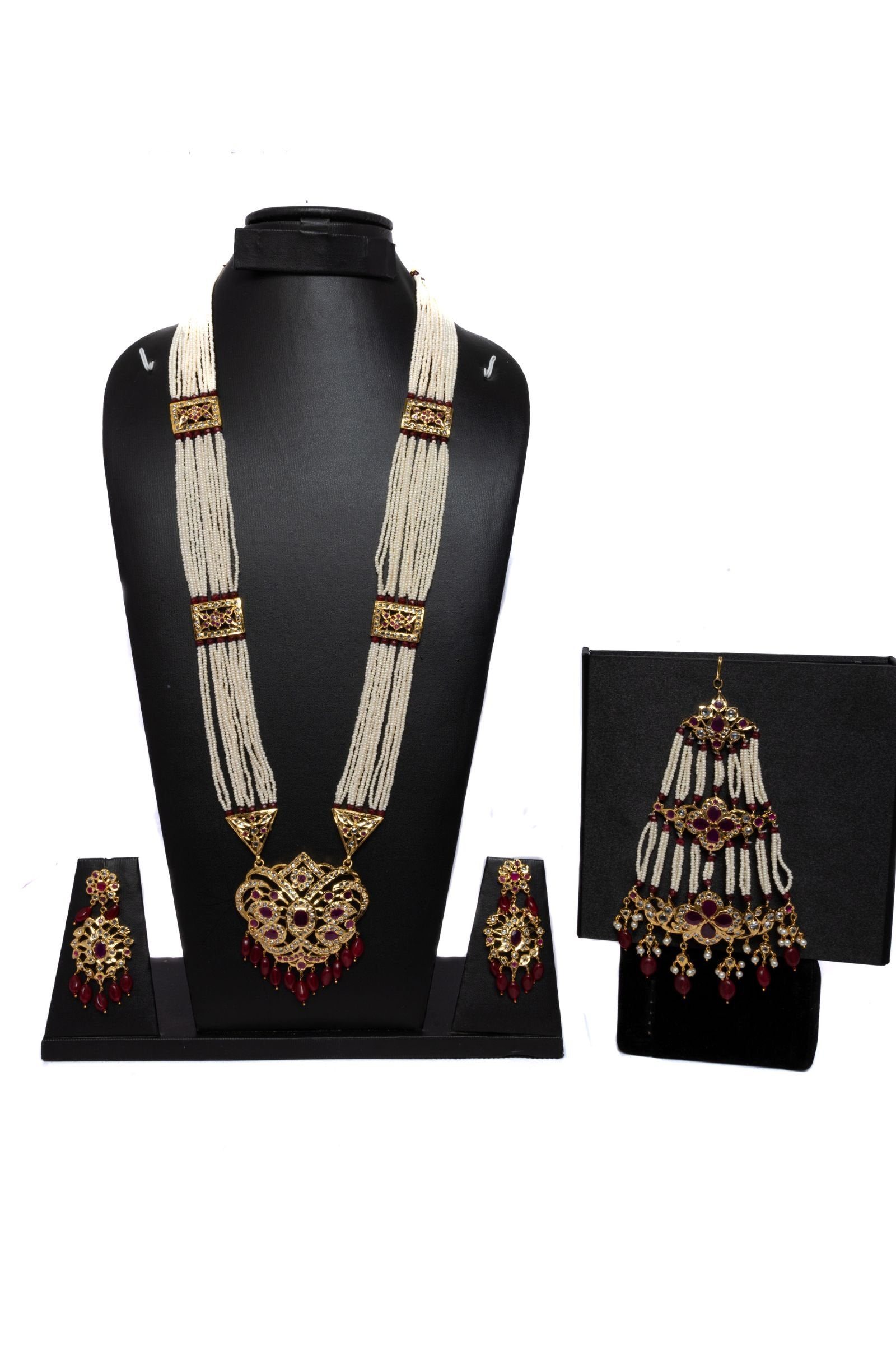 Simran Rani Haar with Jhumar