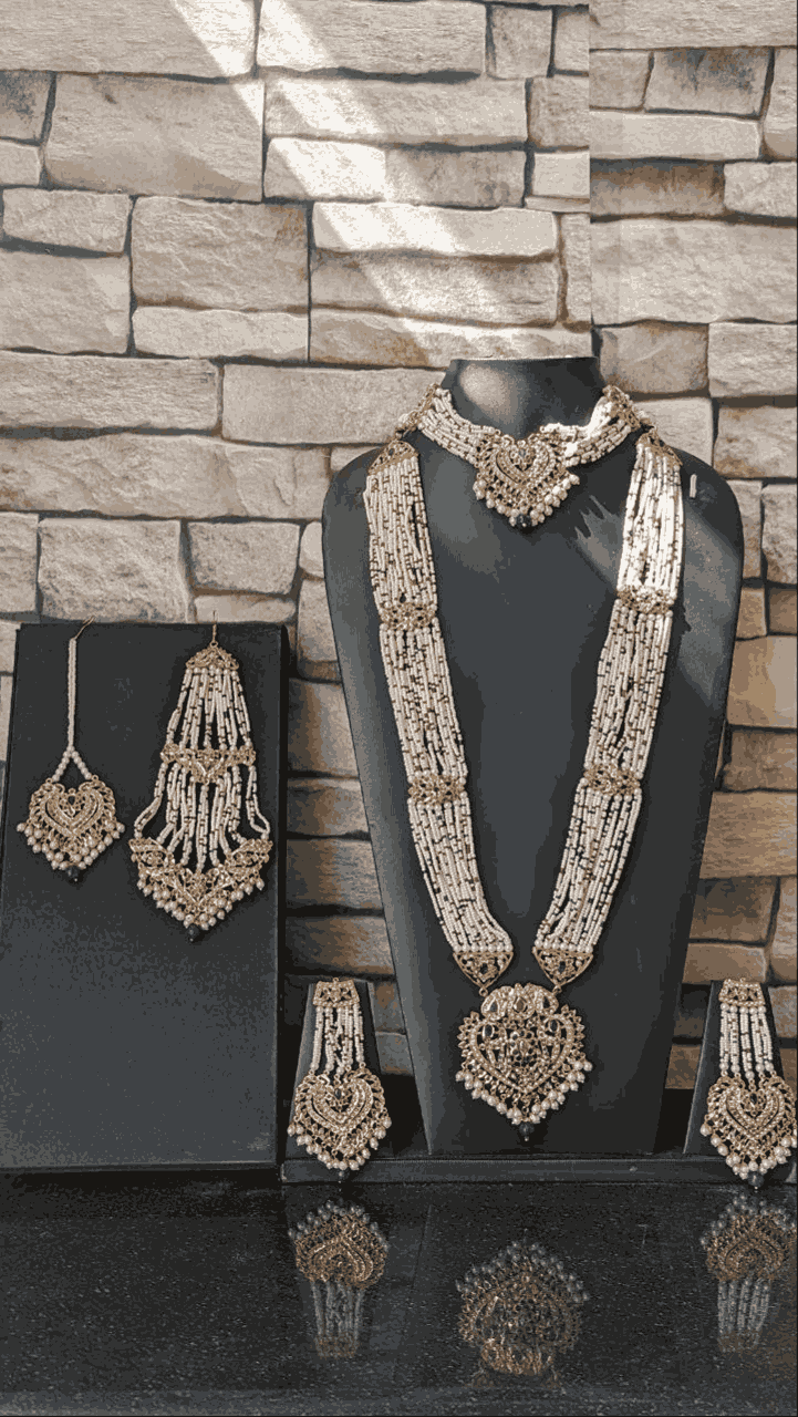 Gulbahar Bridal Set