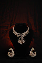 Aziza Necklace Set