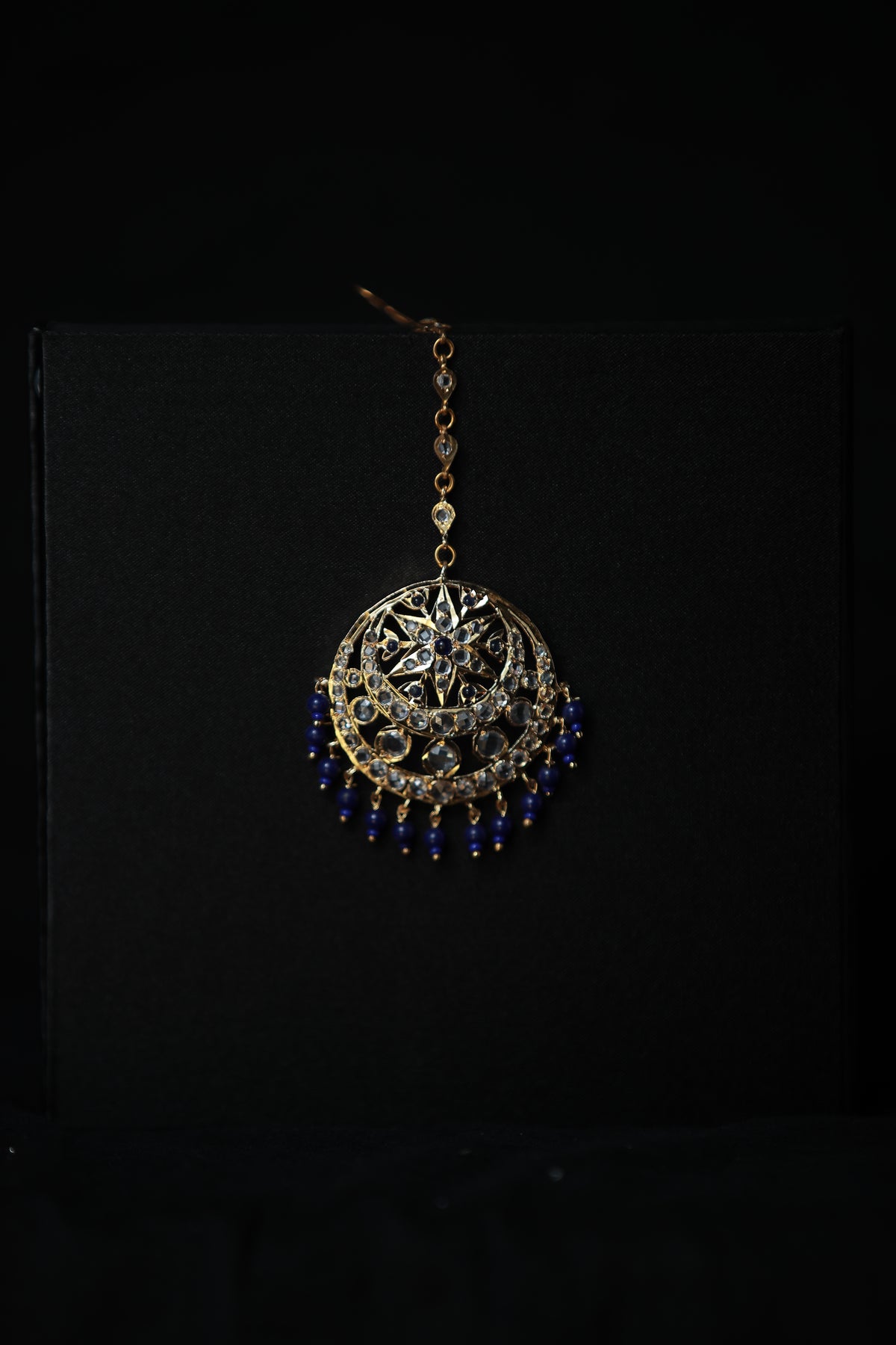 Shahnoor Jadau Tika In Blue