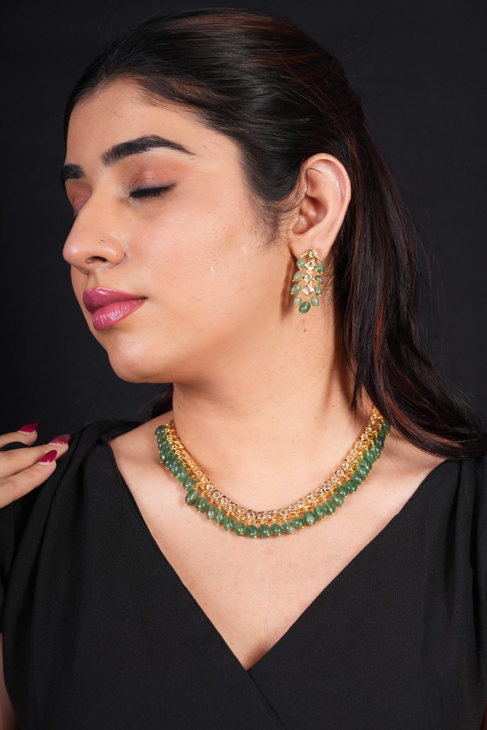 Abiha Necklace Set In Real Emerald