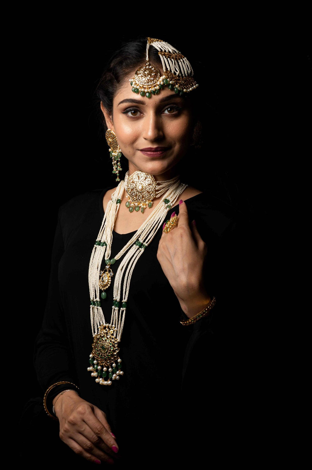 Aiza Bridal Set in Real Pearls n Real Emerald