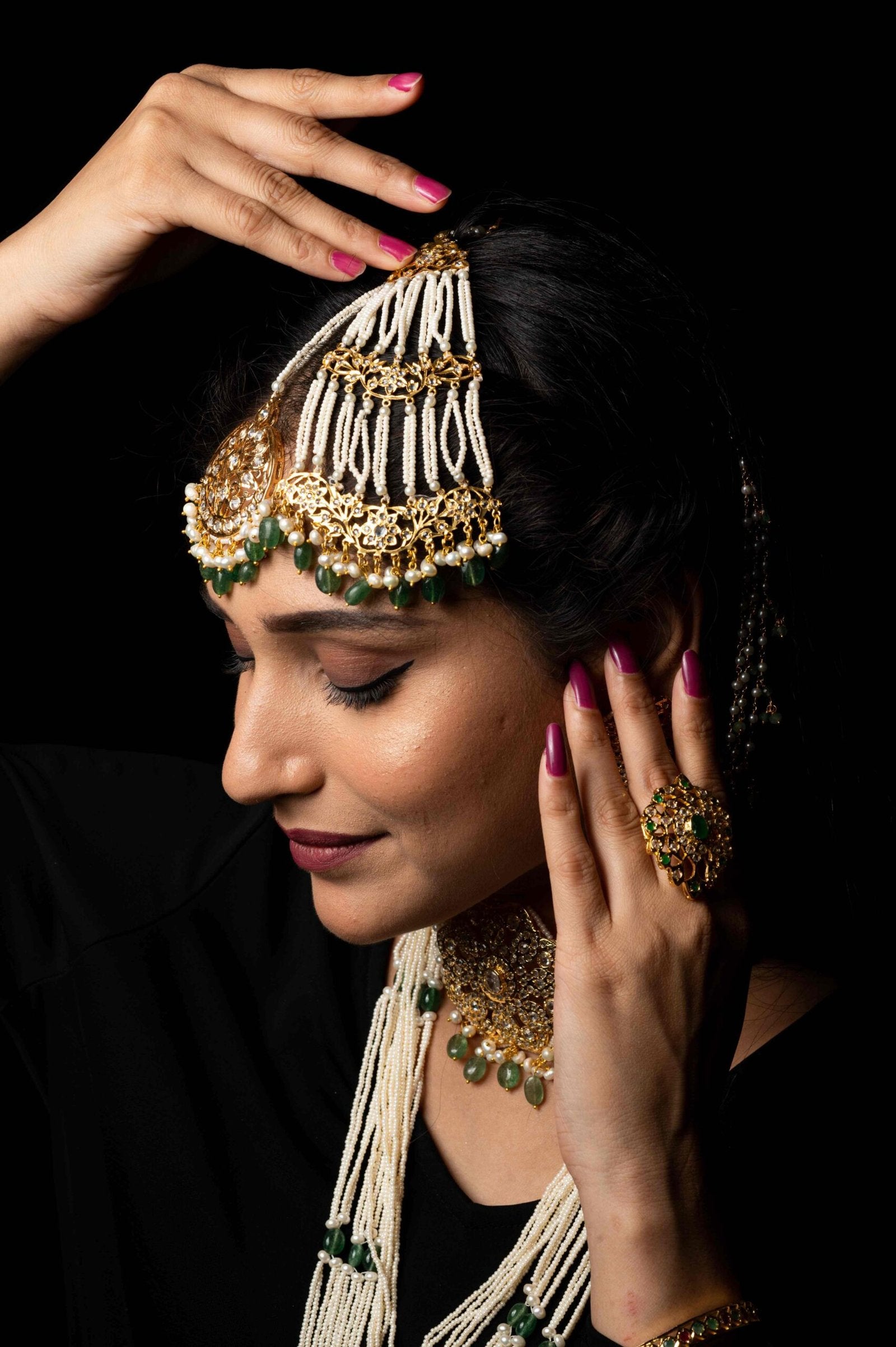 Aiza Bridal Set in Real Pearls n Real Emerald