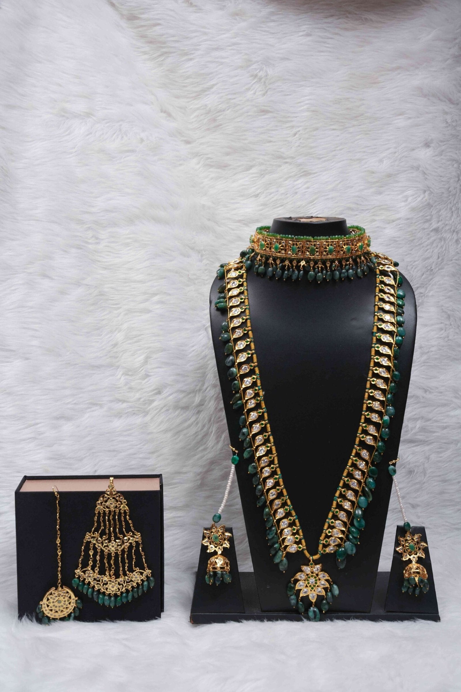 Andleep Bridal Set in Real Emerald