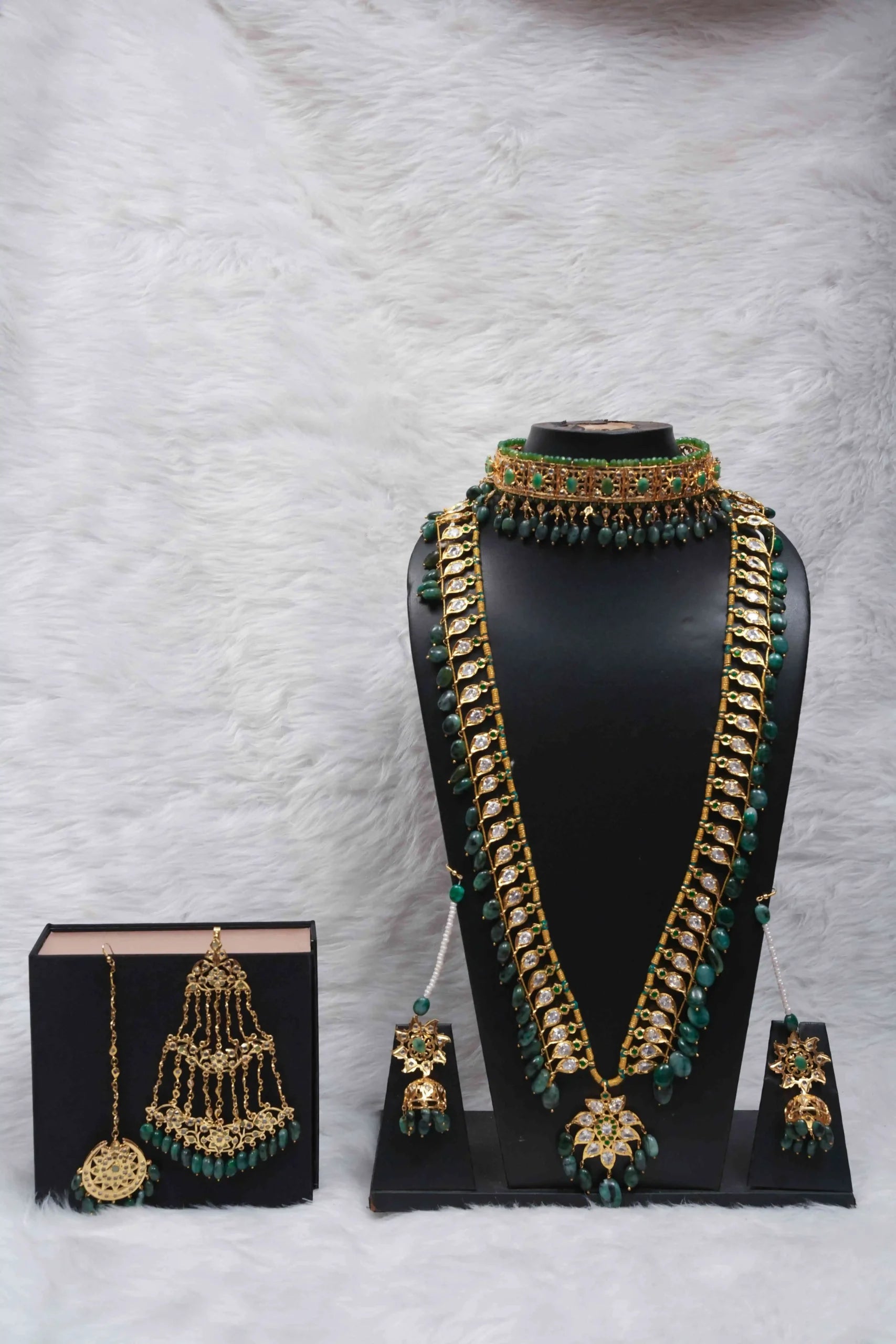 Andleep Bridal Set in Real Emerald