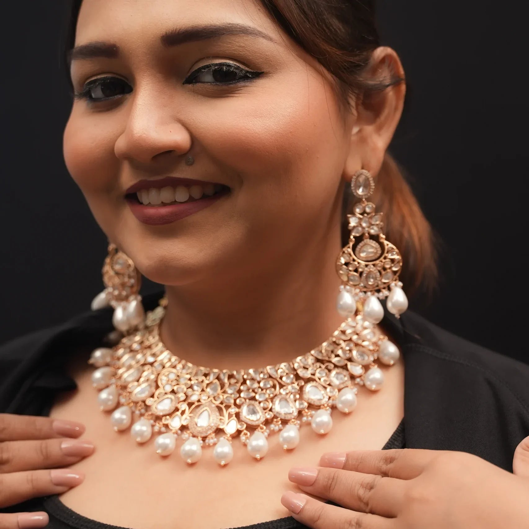 Aneeqa Necklace Set in Real Kundan