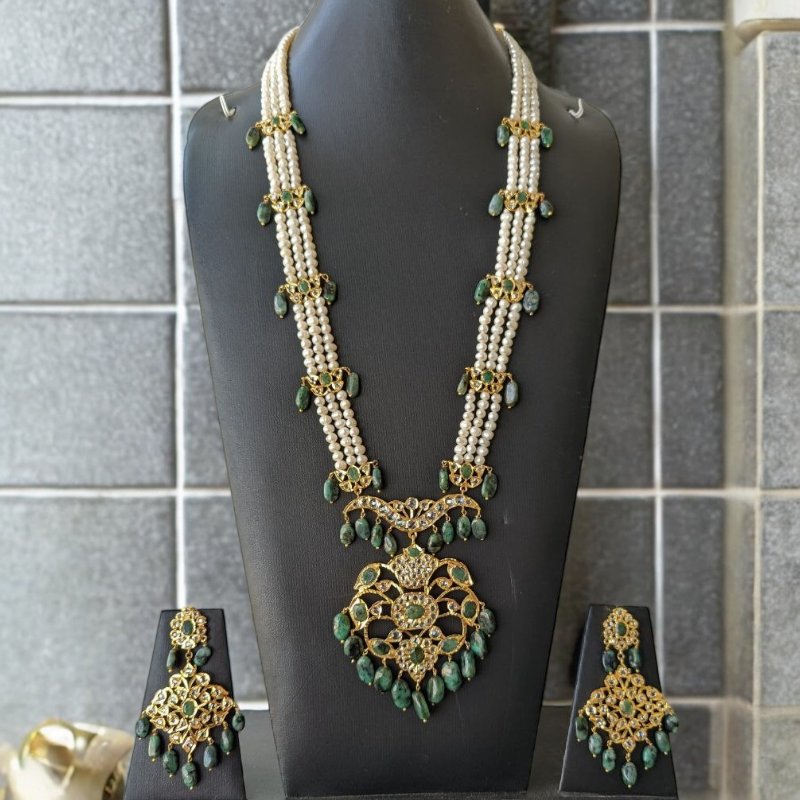 Asif Jahi Haar in Real emerald and Real Pearls