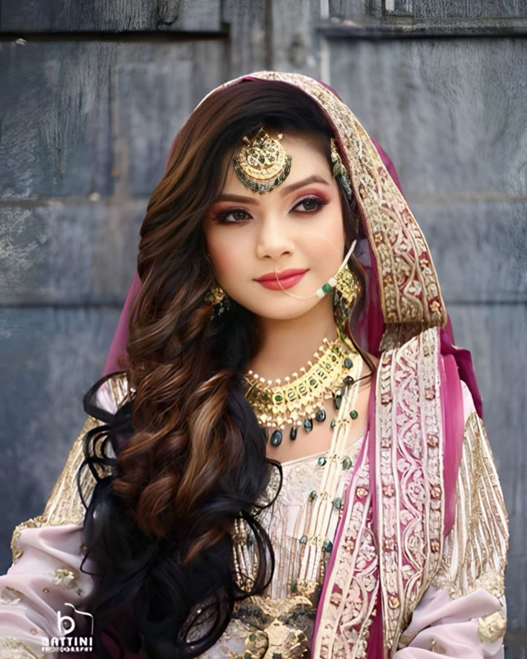 Ayah Bridal Set in Real Emerald and Pearls