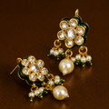Amyra Kundan Studs