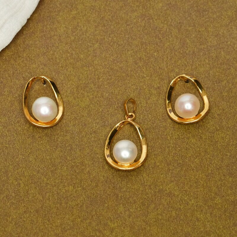 Tanya Real Pearl Pendant Set