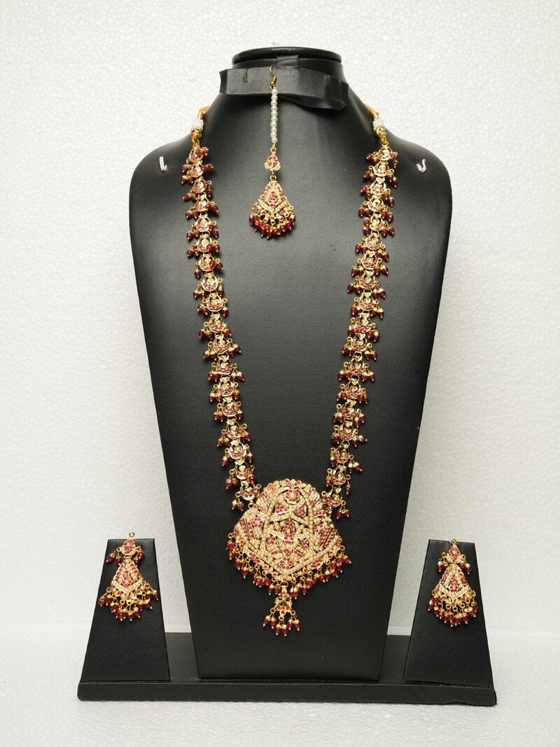 Shamisa Rani Haar with Tika