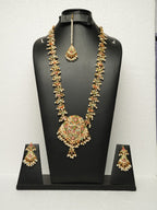 Shamisa Rani Haar with Tika