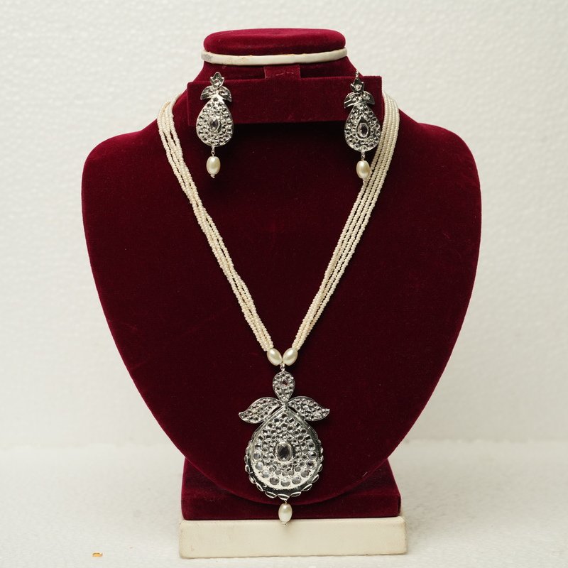 Jugni Big Size in Silver Finish