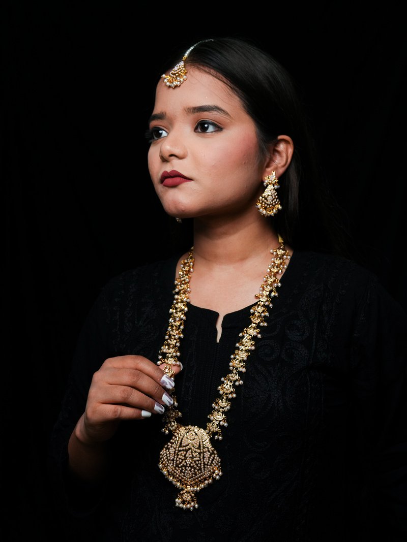 Shamisa Rani Haar with Tika