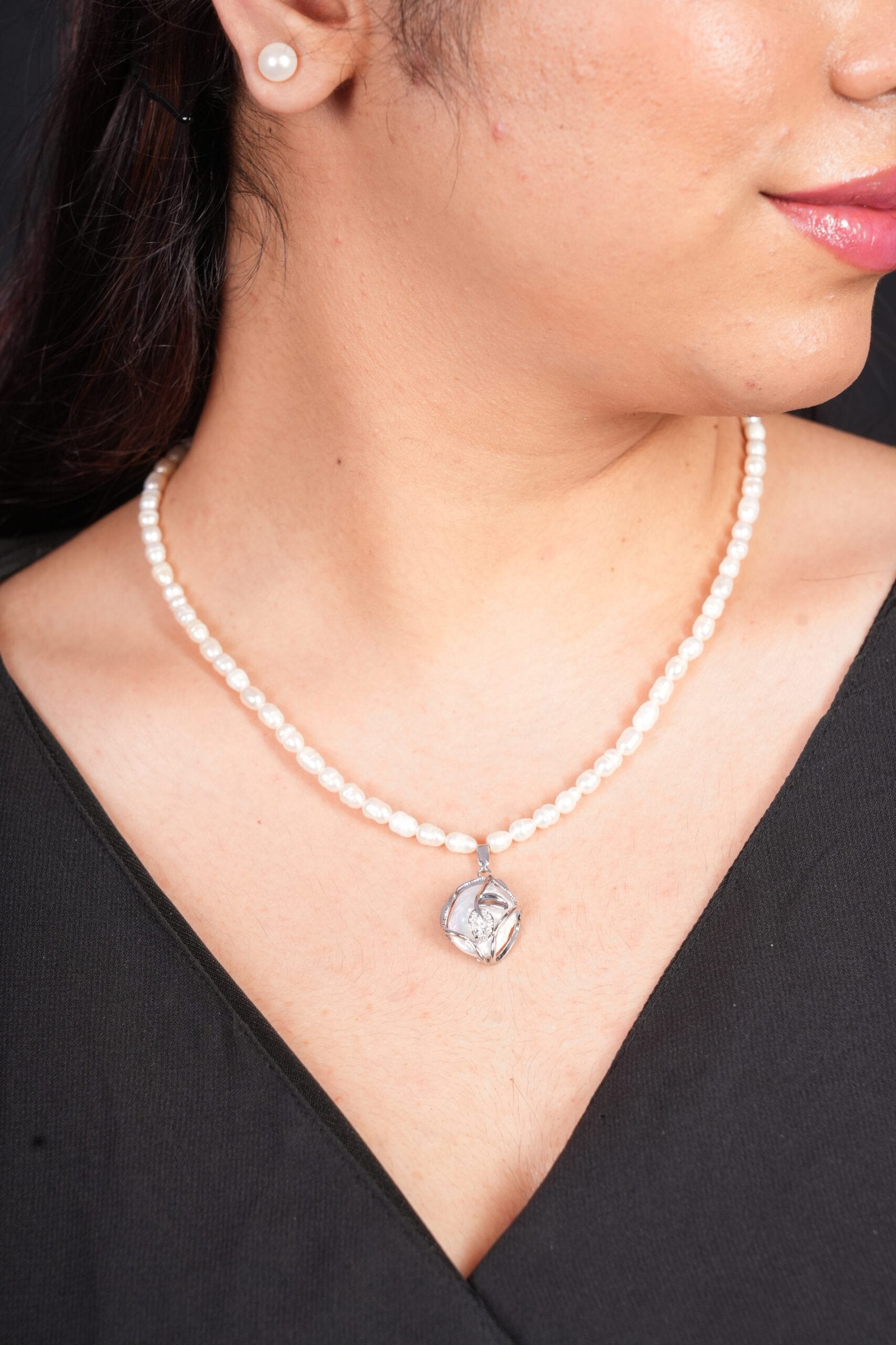 Amra Real Pearls Set