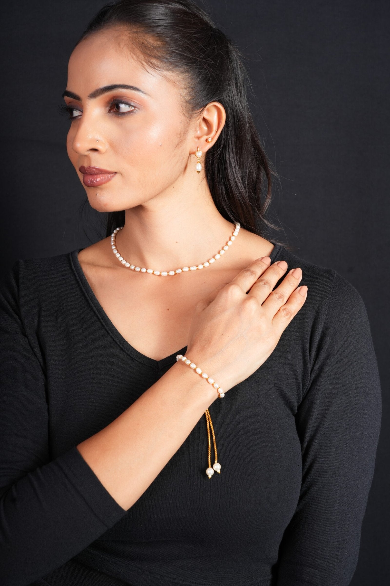 Areesh Real Pearls Set