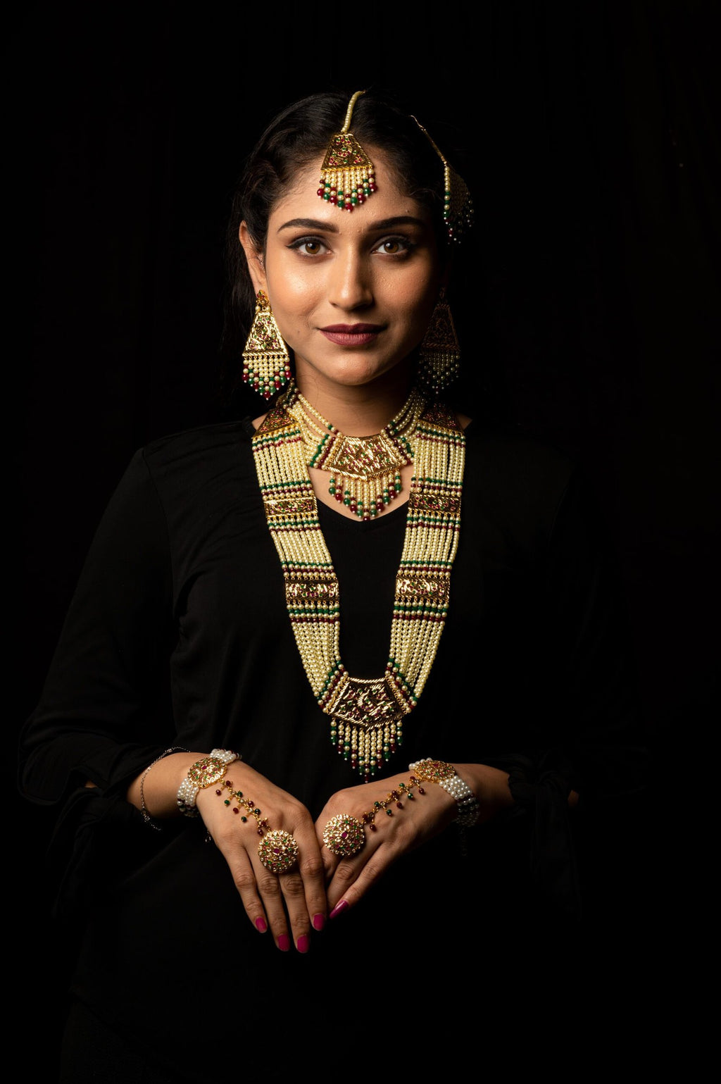 Durre Shahvar Bridal Set