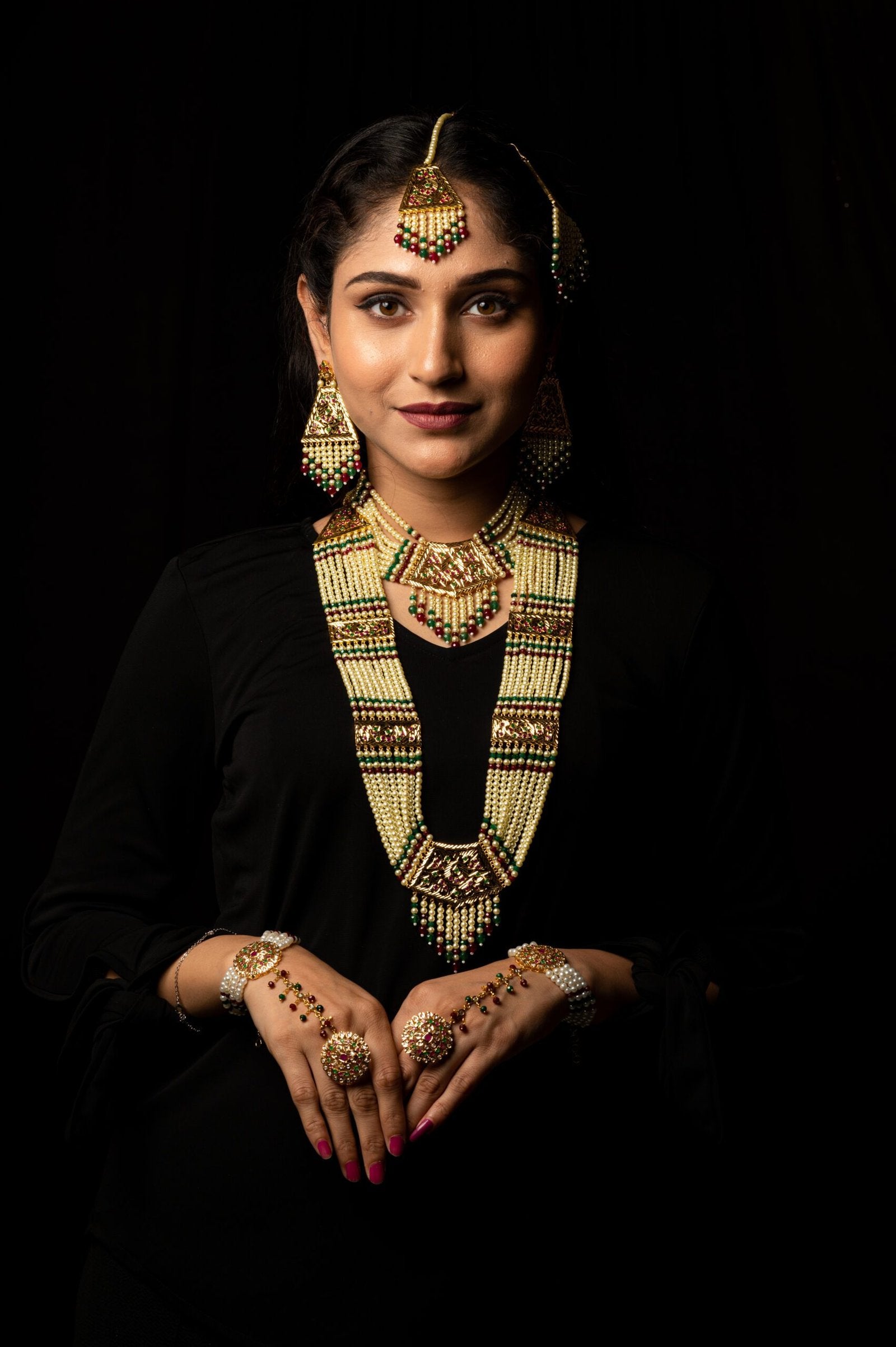 Durre Shahvar Bridal Set