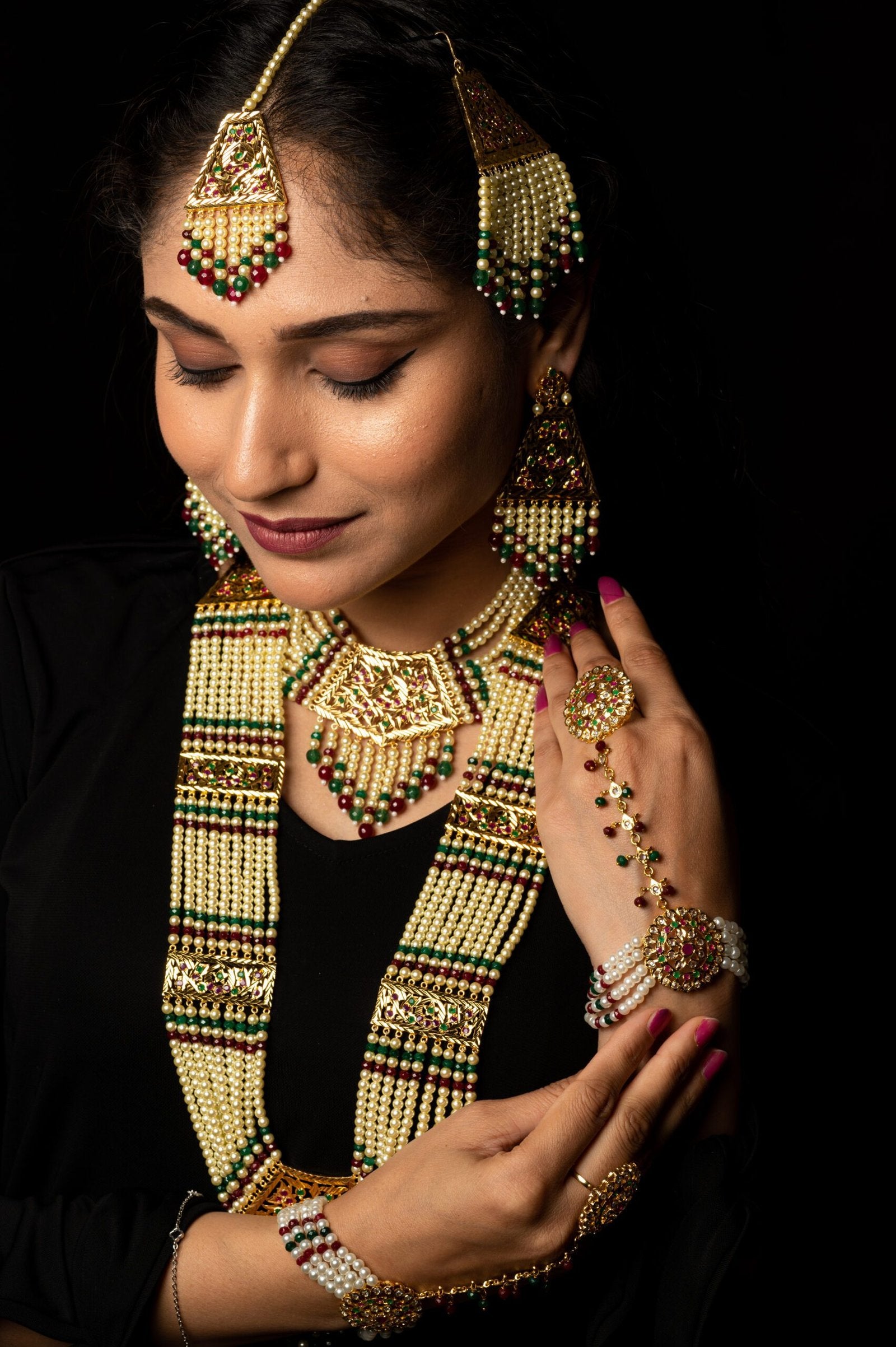 Durre Shahvar Bridal Set