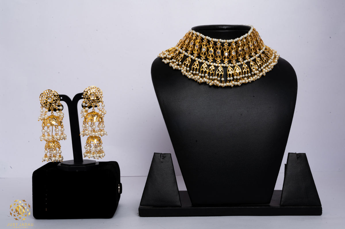 Masarrat Jadau Choker Set
