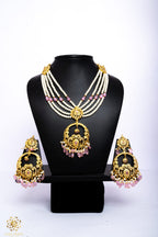 Ashna Choker Set