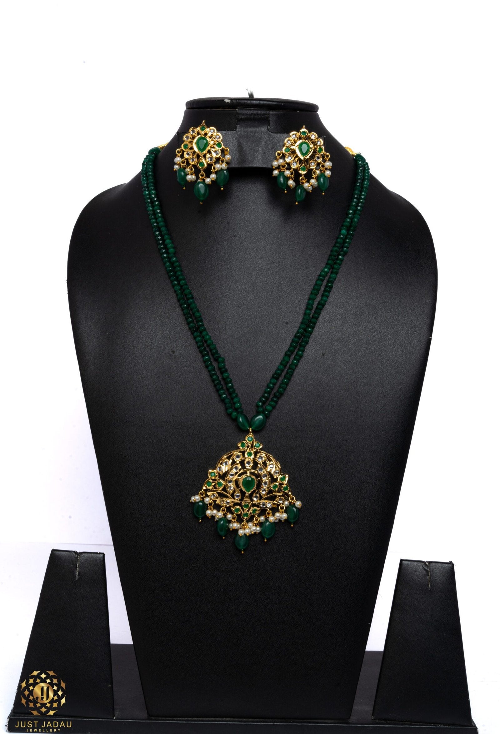 Tamanna  Pendant Set