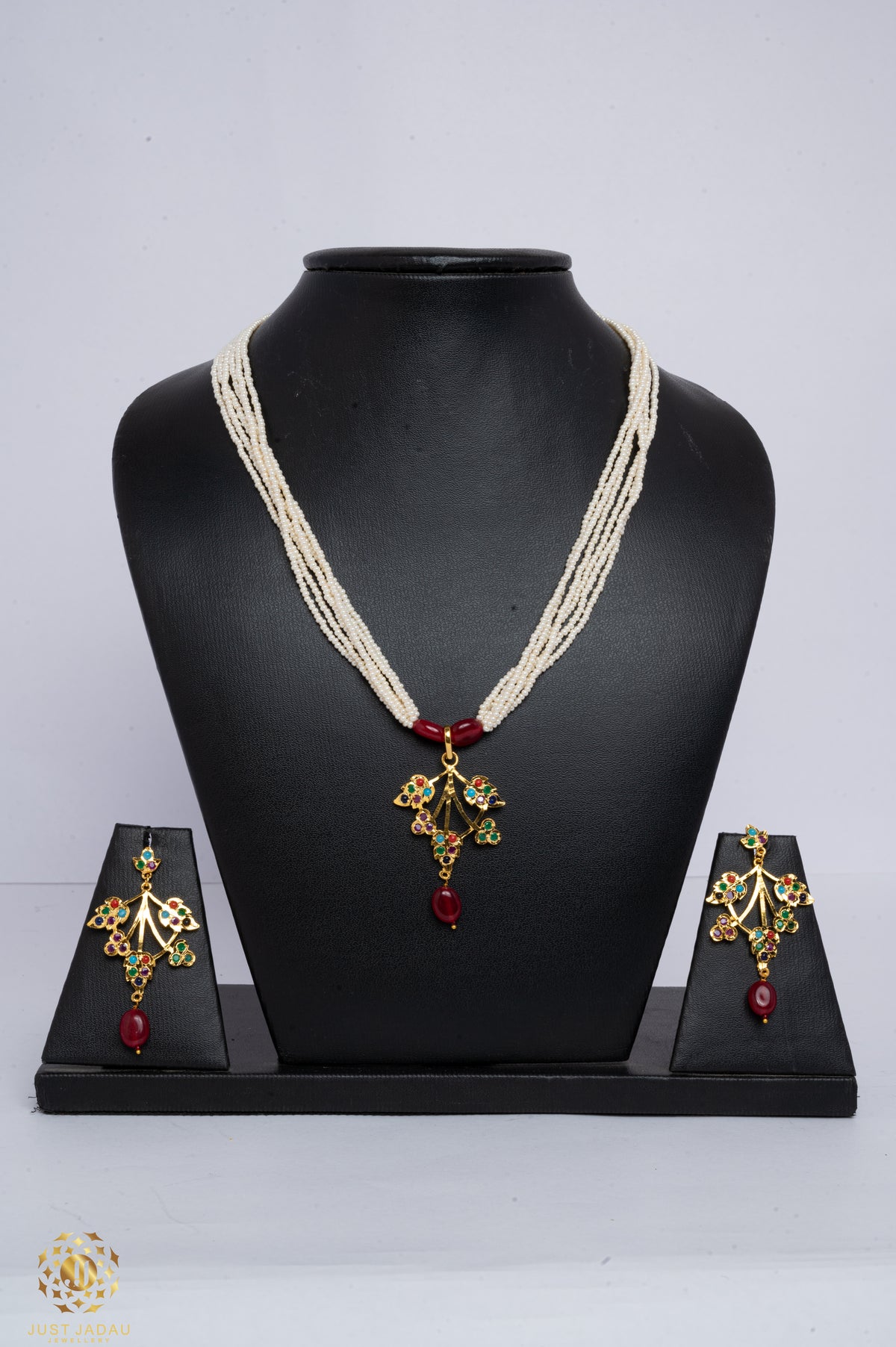 Romana Jadau Pendant Set