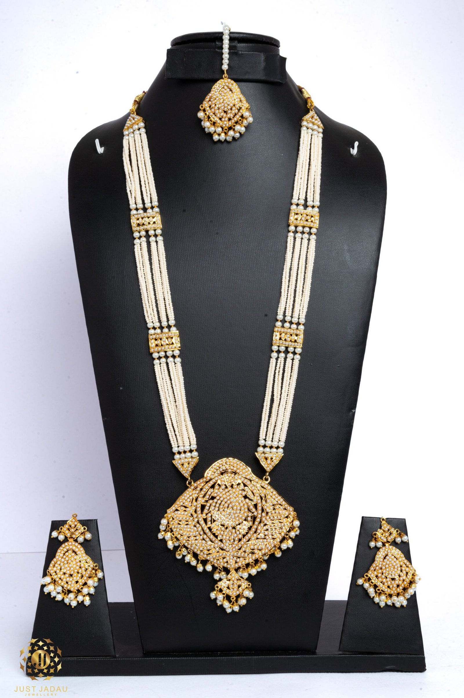 Saba Rani Haar with Tika