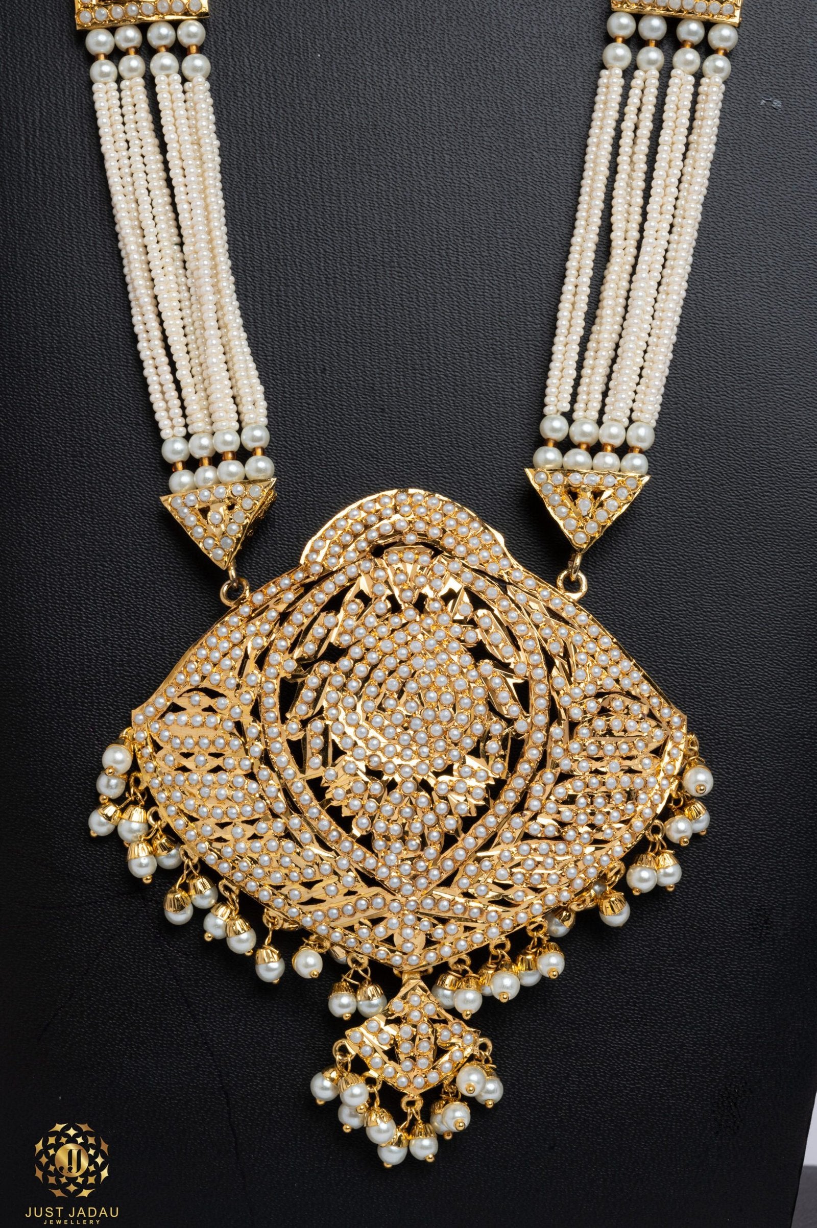 Saba Rani Haar with Tika