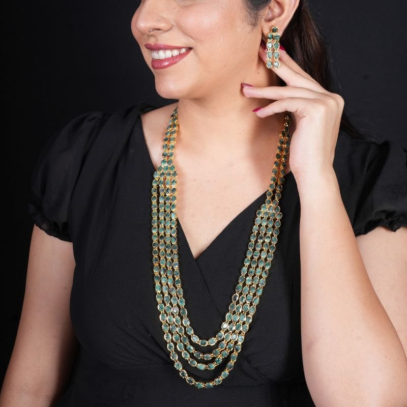 Eman Layerd haar in Real Emerald