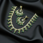 Albiya Necklace Set