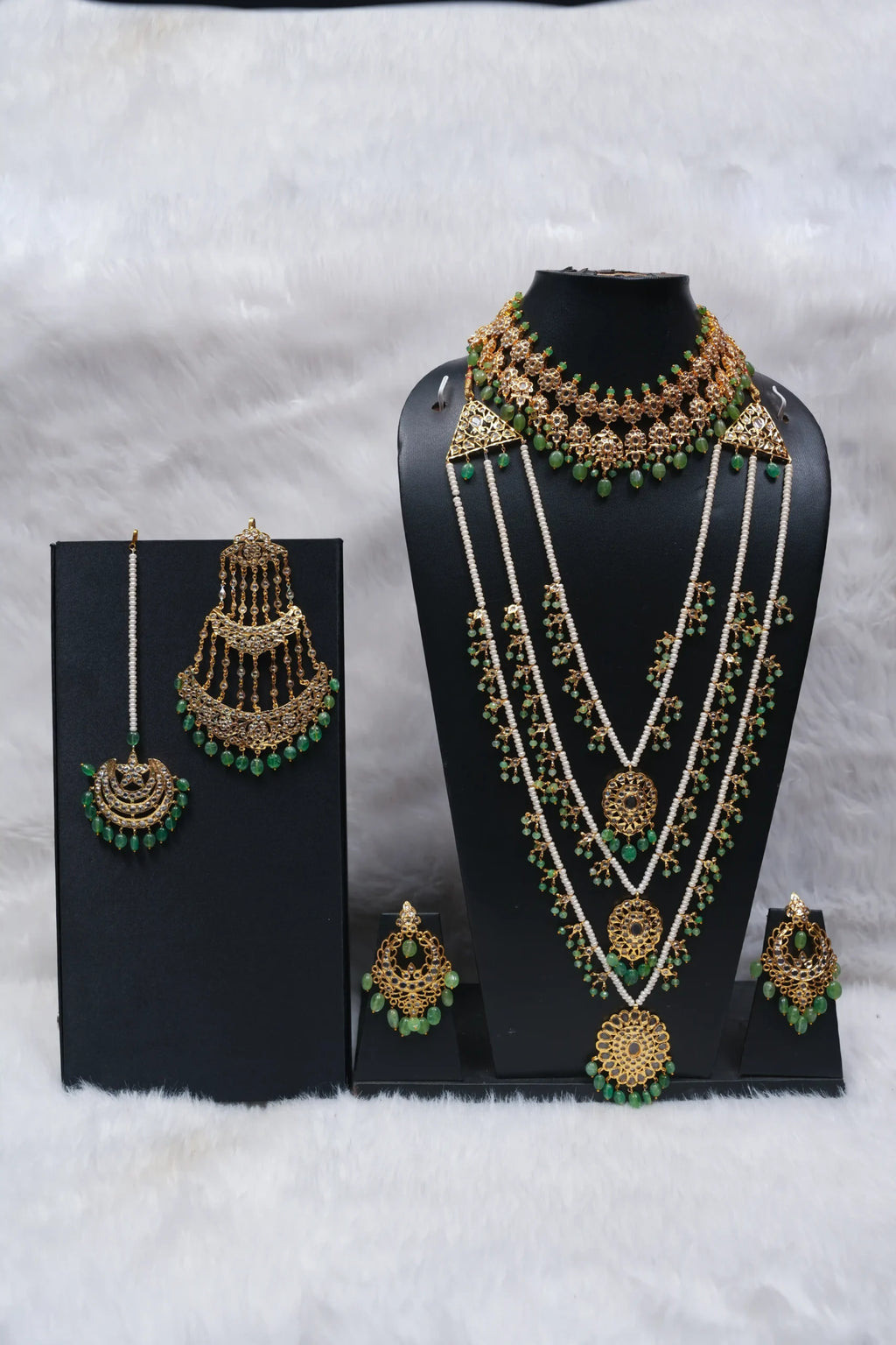 Freya Bridal Set in Real Emerald