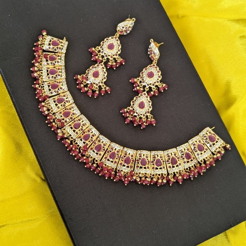 Humna Necklace Set
