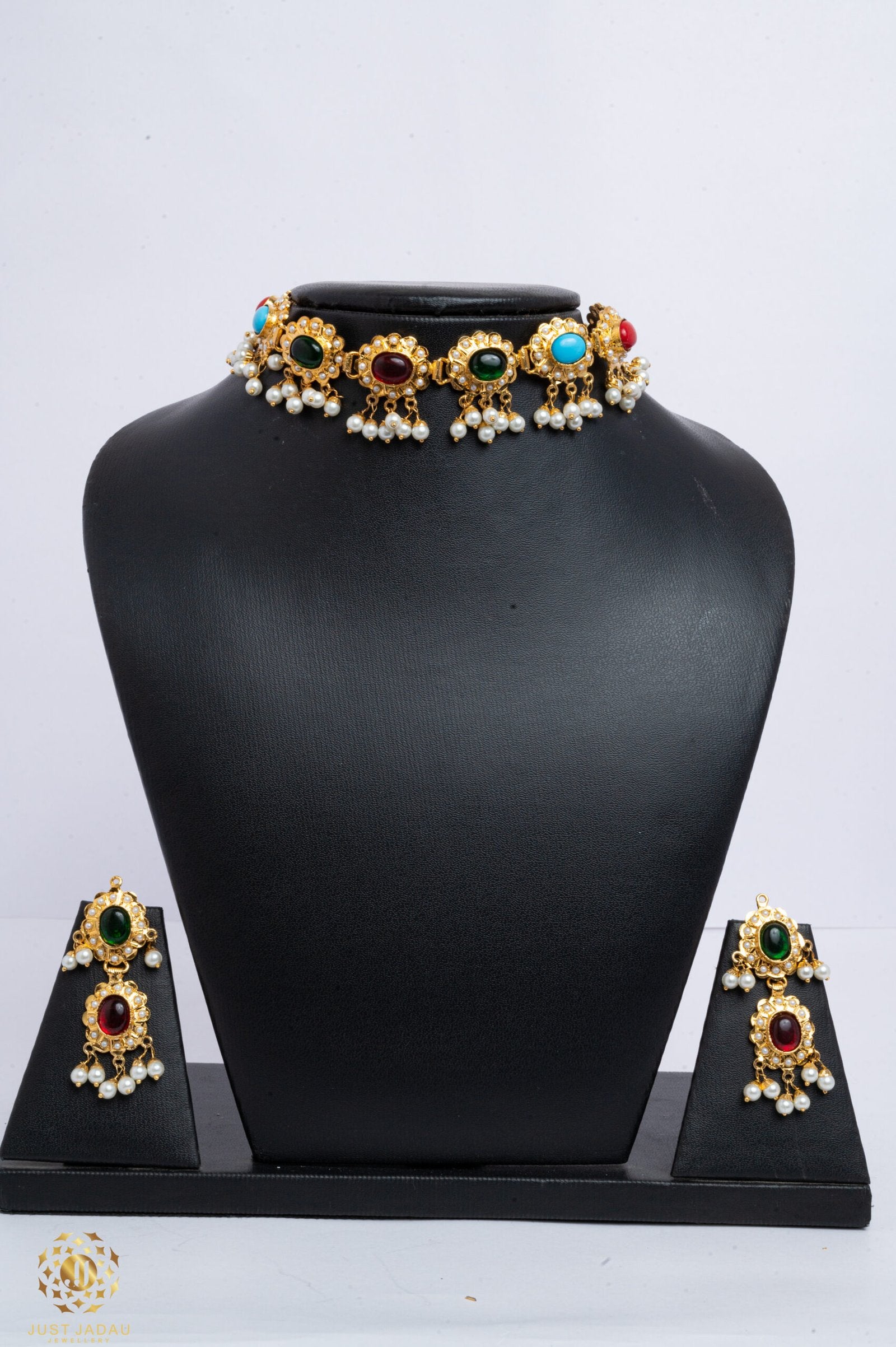 Iqra Navratan Choker Set