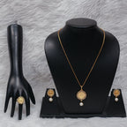 Israa Ashrafi Set in Real Pearls