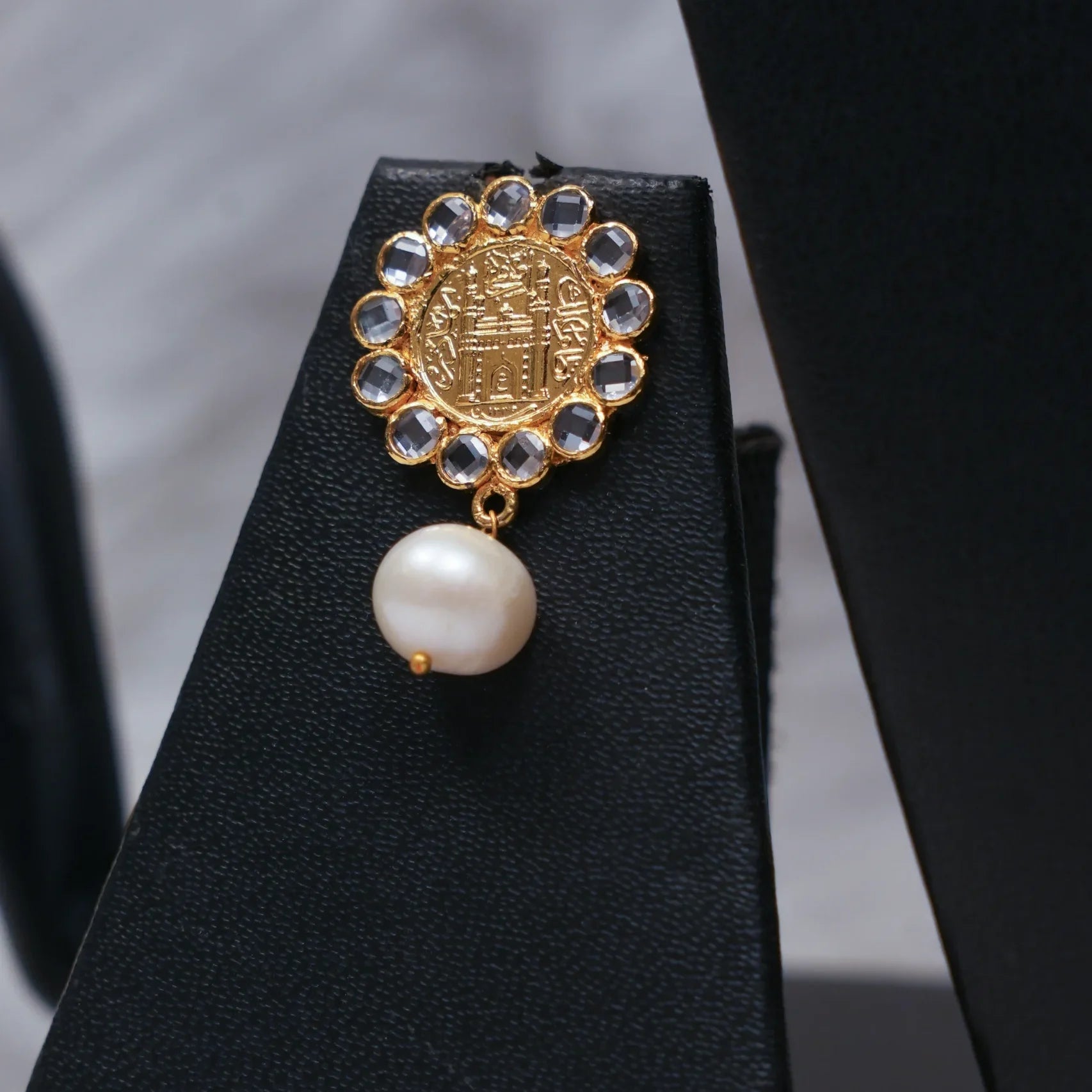 Israa Ashrafi Set in Real Pearls