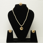 Saachi Pendant Set
