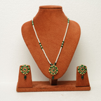 Gulnoor  Pendant Set