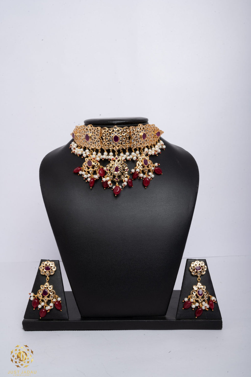 Nabeela Choker Set