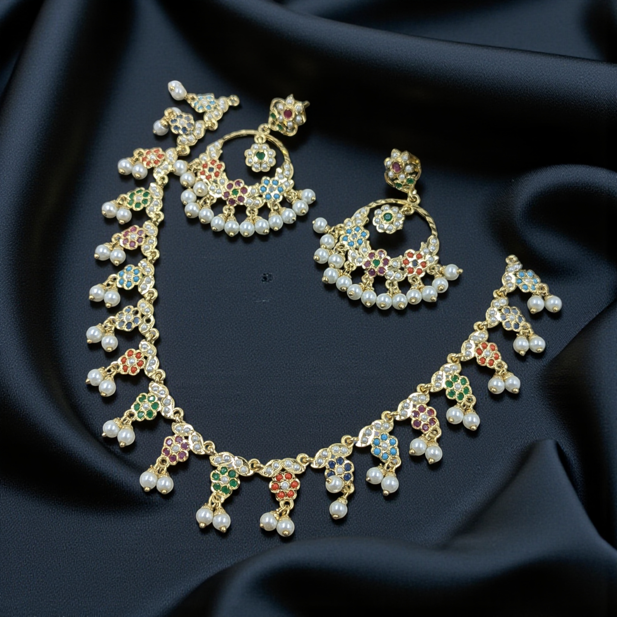 Albiya Necklace Set