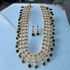 Noor Layerd Haar in Real Emerald and Real Pearls