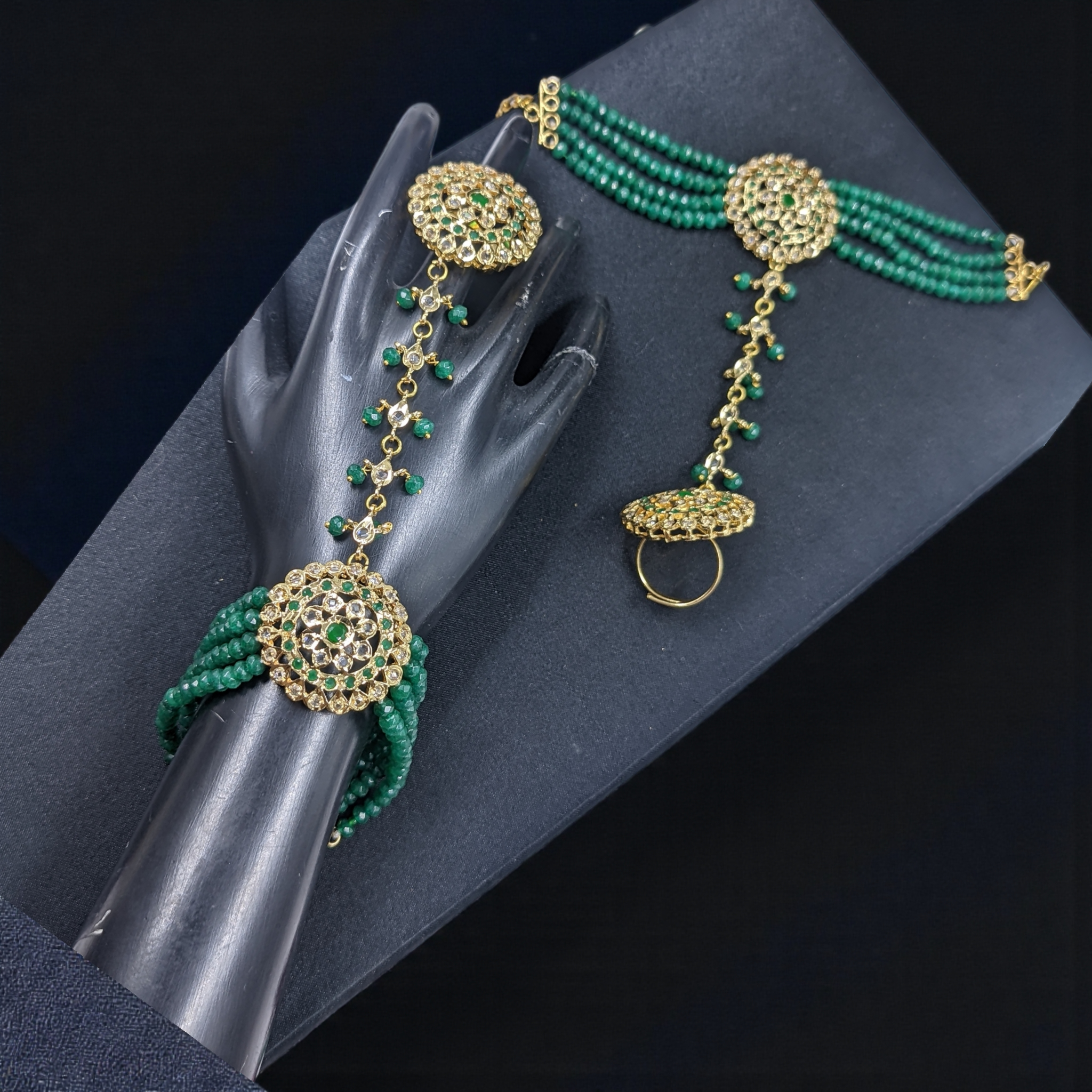 Kapi full emerald Hathphool