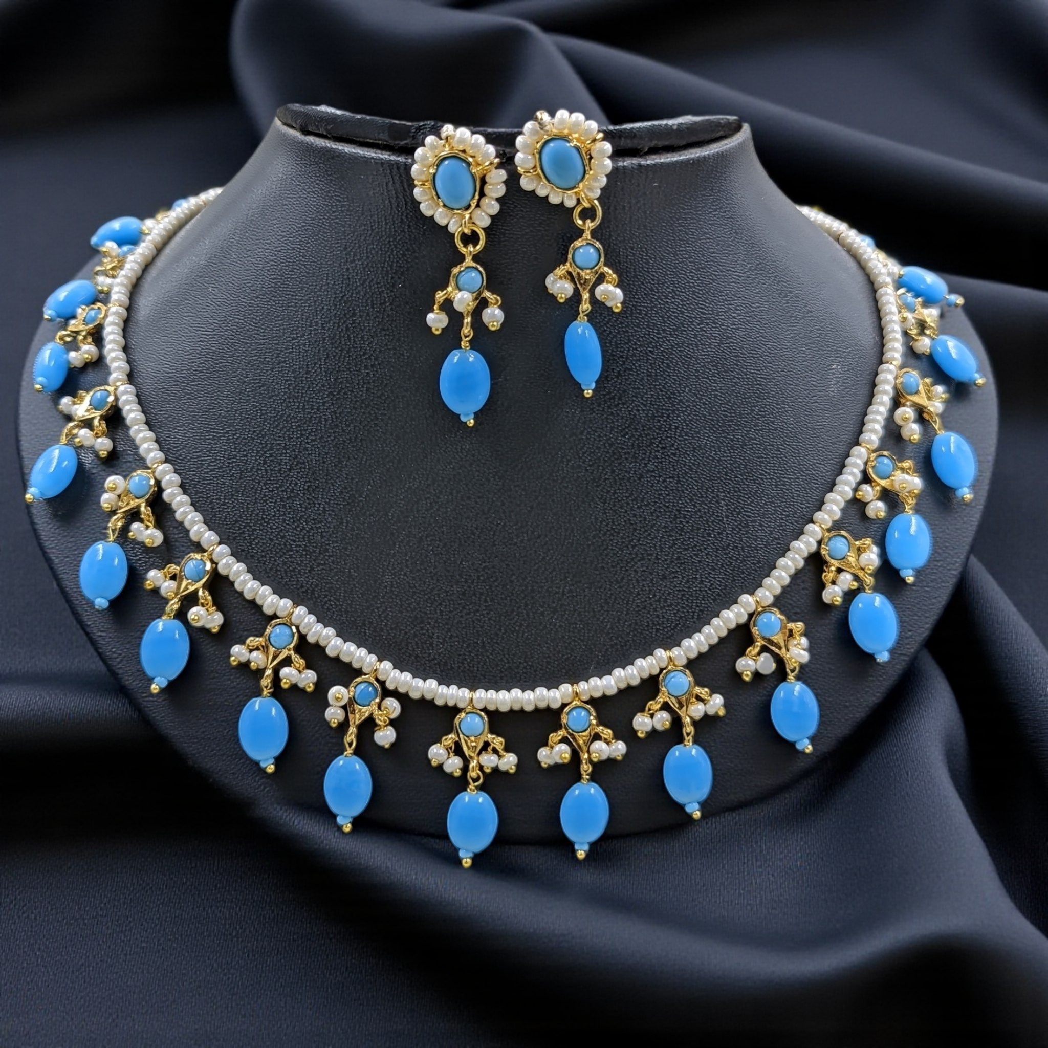 Riza Necklace Set