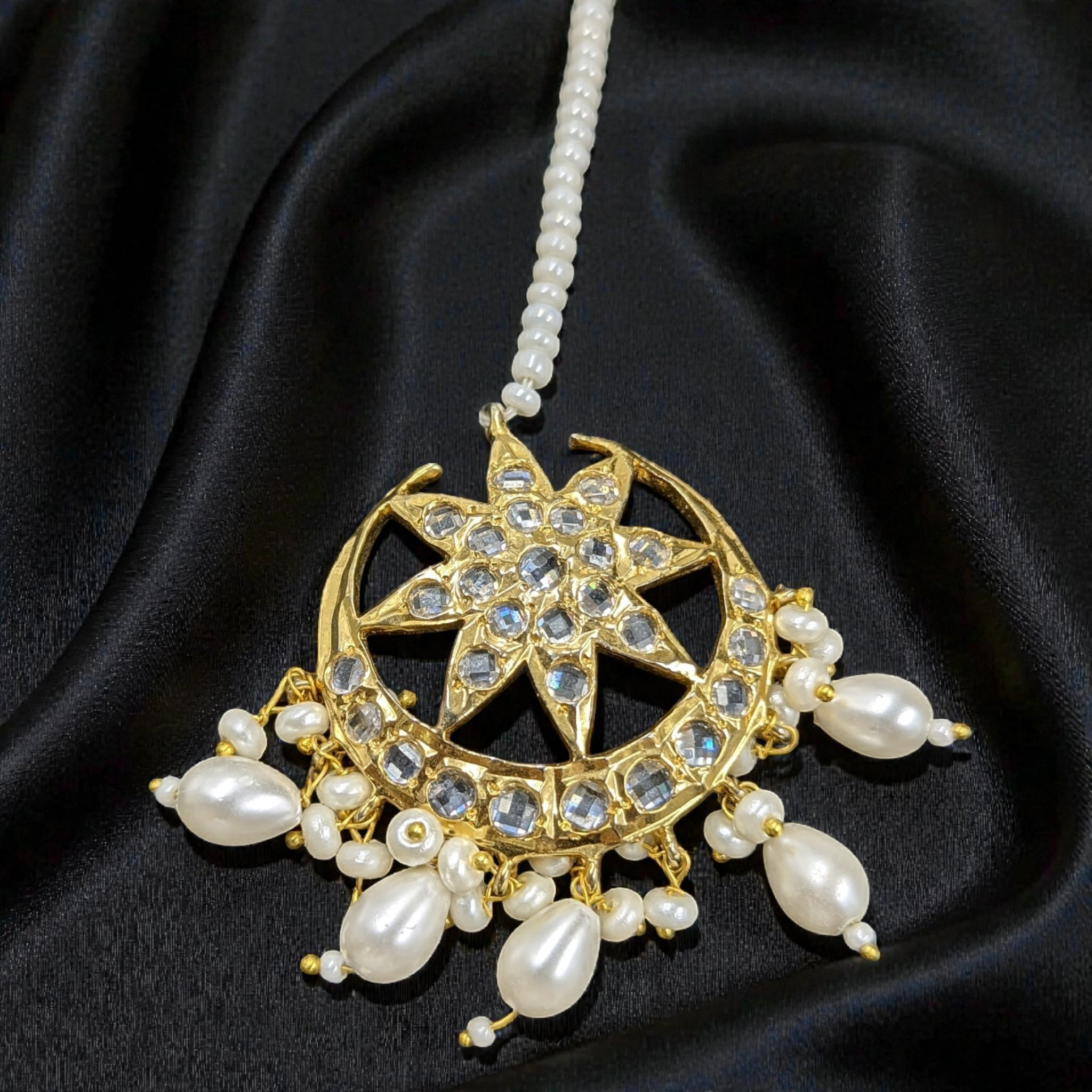 Noor-e-Mahtaab Bridal Set