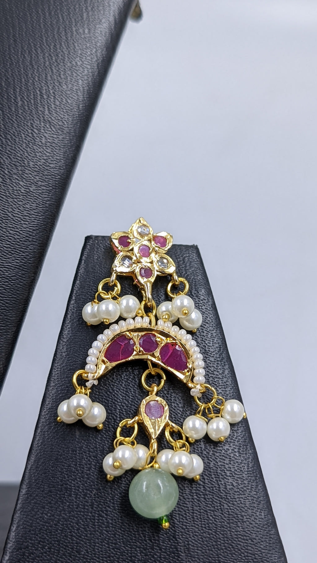 Chand Pearl Choker Set